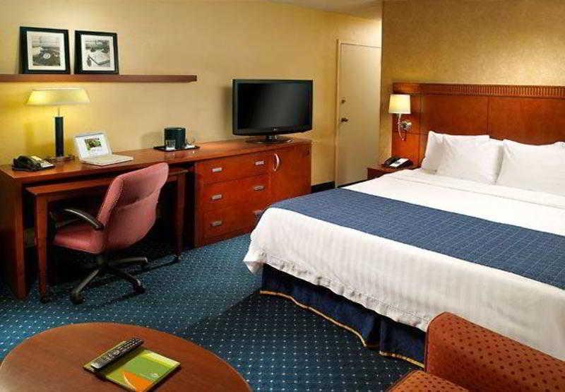 Courtyard By Marriott Augusta Otel Oda fotoğraf